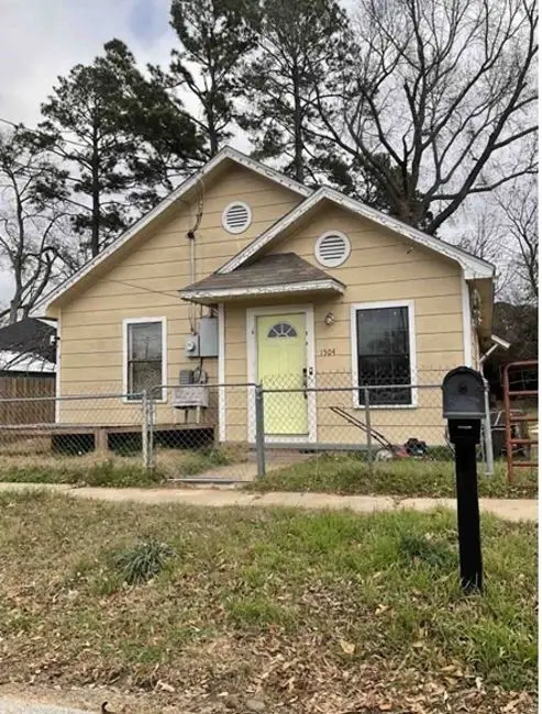 1504 S Kennedy Avenue, Tyler, TX 75701 - #1
