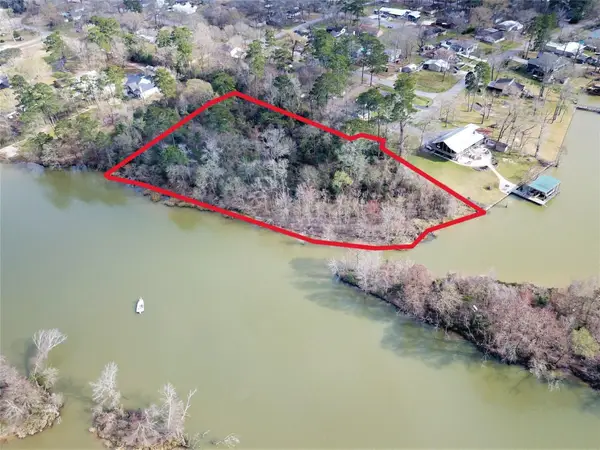 25810 Lakewater Drive, Huffman, TX 77336