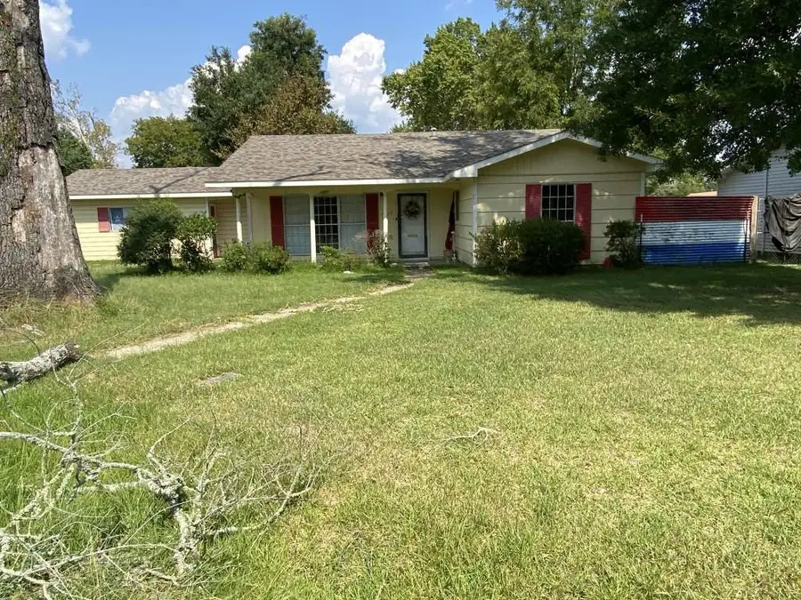 4220 Redwood Drive, Beaumont, TX 77703 - Image #3