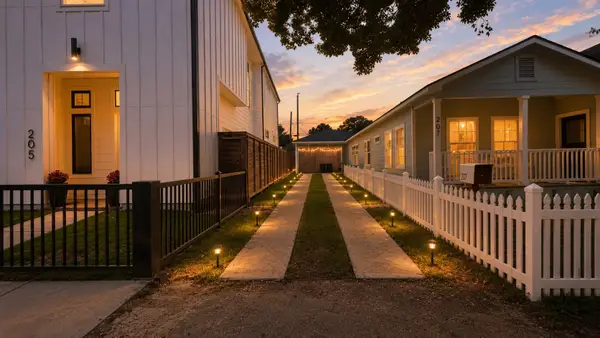 207 Tabor Street, Houston, TX 77009