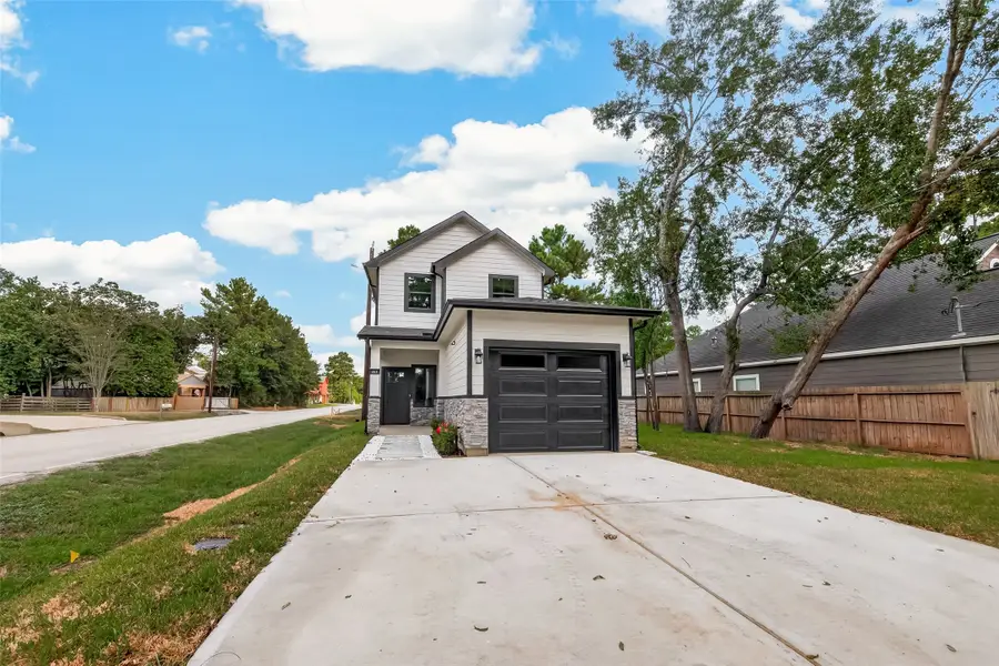 603 Texas Street, Tomball, TX 77375 - #2