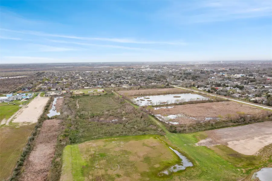 4835 10th Street, Bacliff, TX 77518 - #3