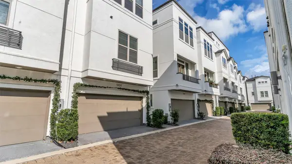 5429 Larkin Street, Houston, TX 77007