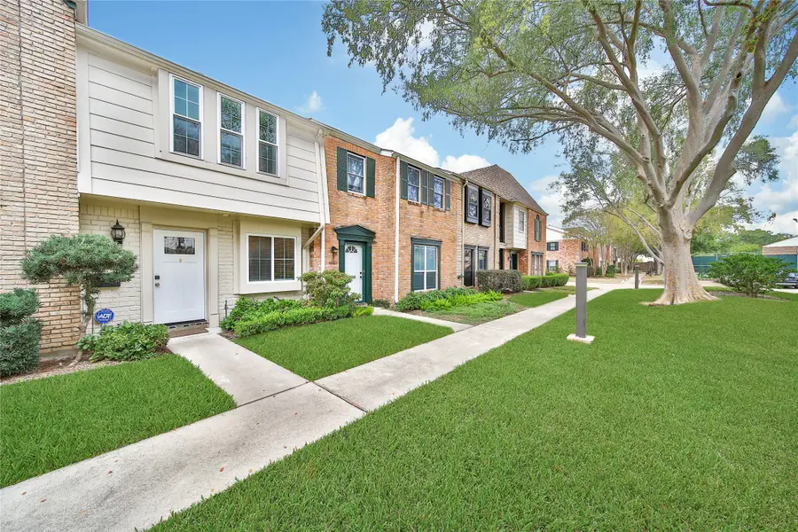 14435 Misty Meadow Lane, Houston, TX 77079 - Image #2