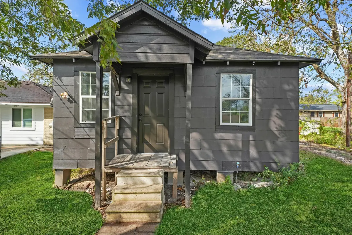 4611 W Hunting Street, Houston, TX 77026 - Image #1