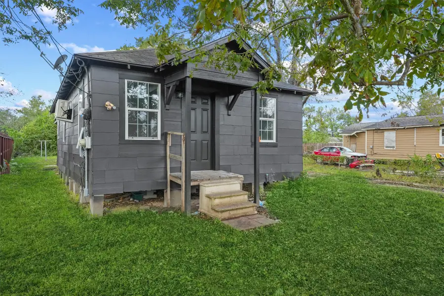 4611 W Hunting Street, Houston, TX 77026 - Image #2