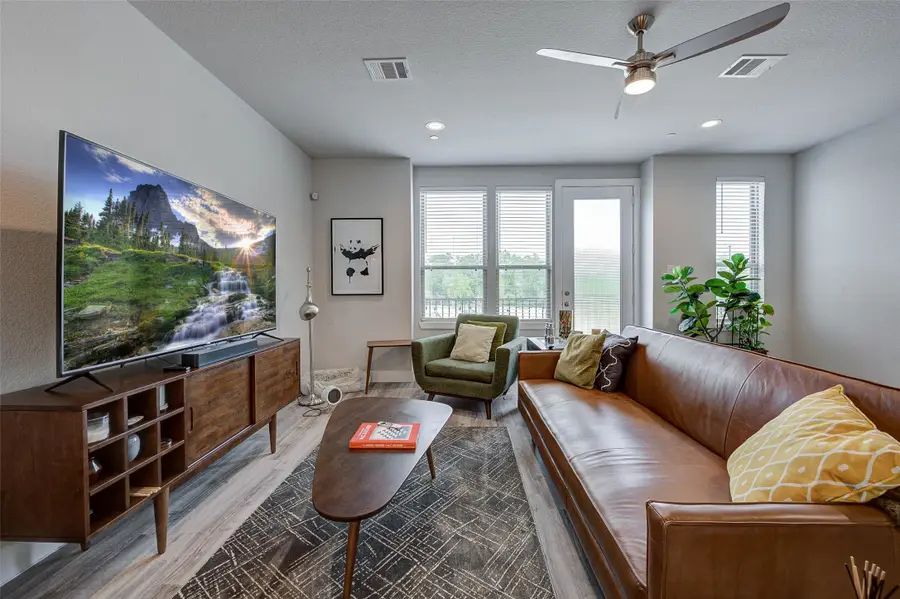 18732 Centro Main Street, Shenandoah, TX 77385 - #2