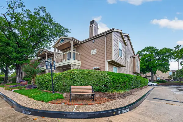 1880 White Oak Drive #143, Houston, TX 77009