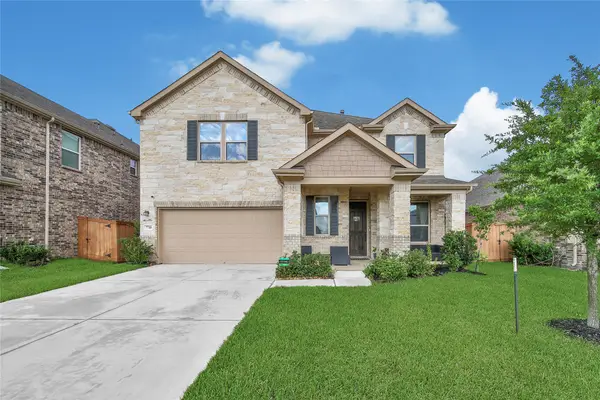 7710 Royal Oasis Lane, Cypress, TX 77433