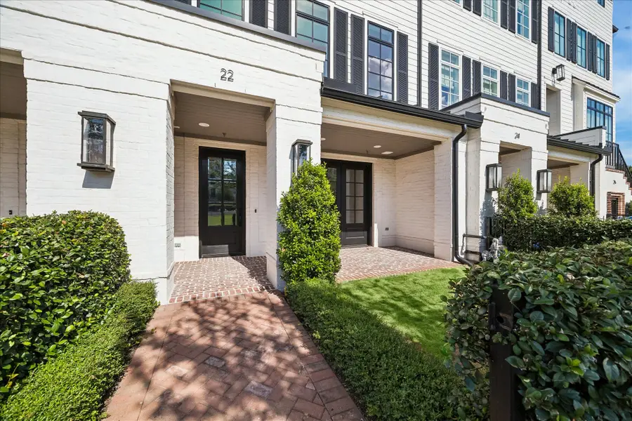 22 Crain Square Boulevard, Southside Place, TX 77025 - #3