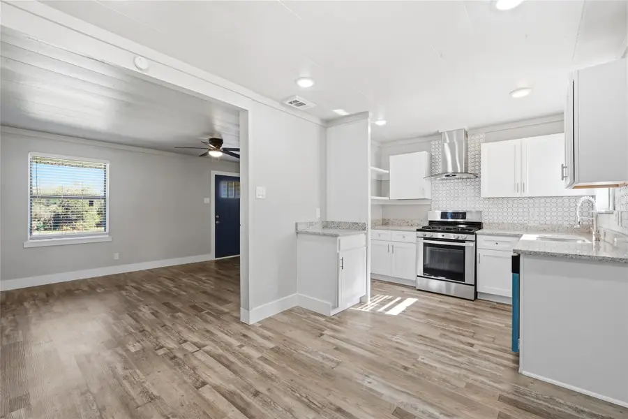 204 E Fowler Avenue, Killeen, TX 76541 - Image #2