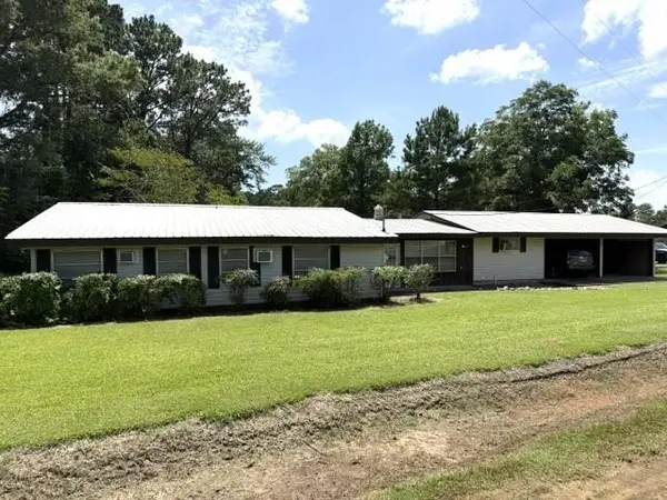 260 Pr 8574, Broaddus, TX 75929