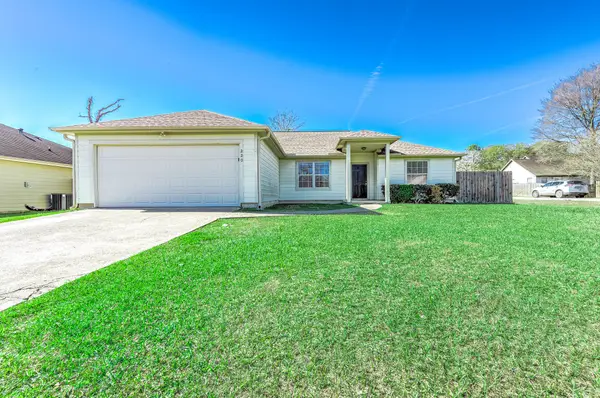 220 Kellyn Court, Conroe, TX 77306