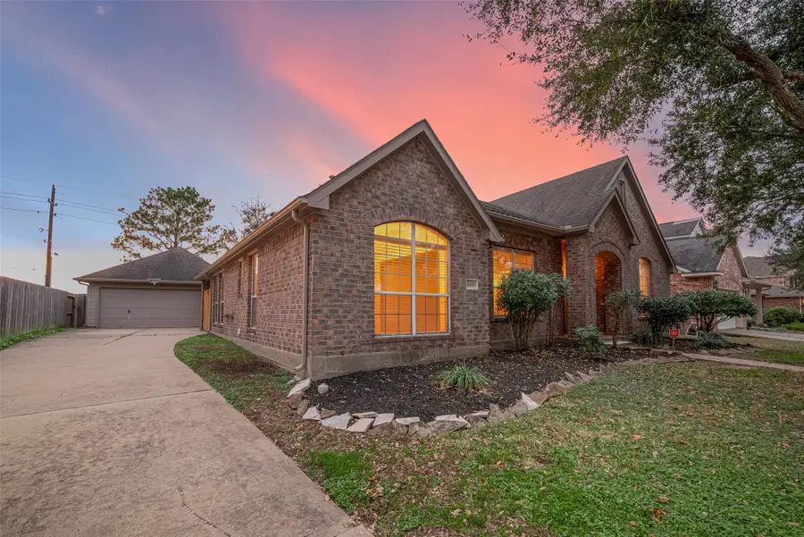 1608 Spring Glen Lane, Pearland, TX 77581 - #2