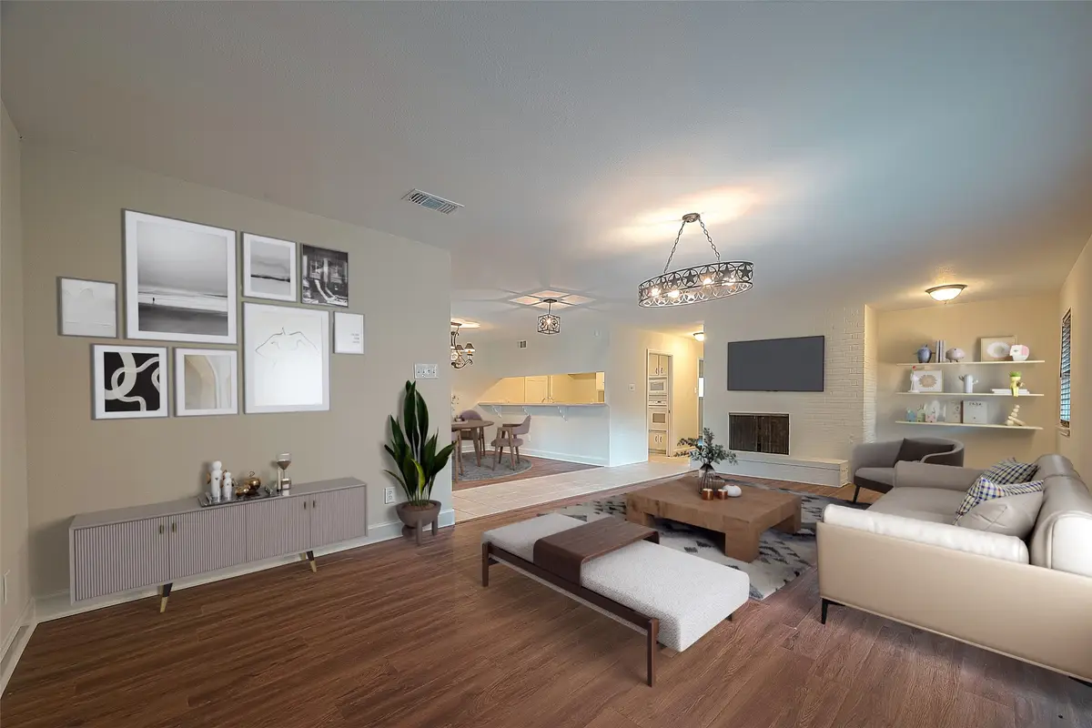 20 Champions Colony E, Houston, TX 77069 - Image #1