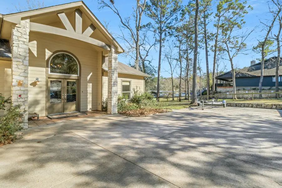290 Harbor Run Drive, Coldspring, TX 77331 - Image #3