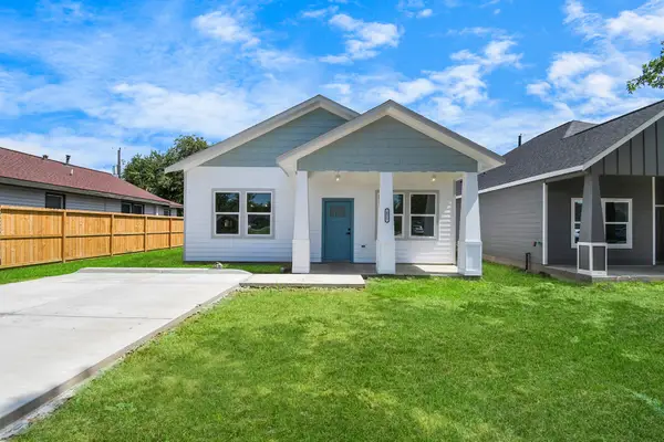 10917 San Jacinto Drive, La Porte, TX 77571