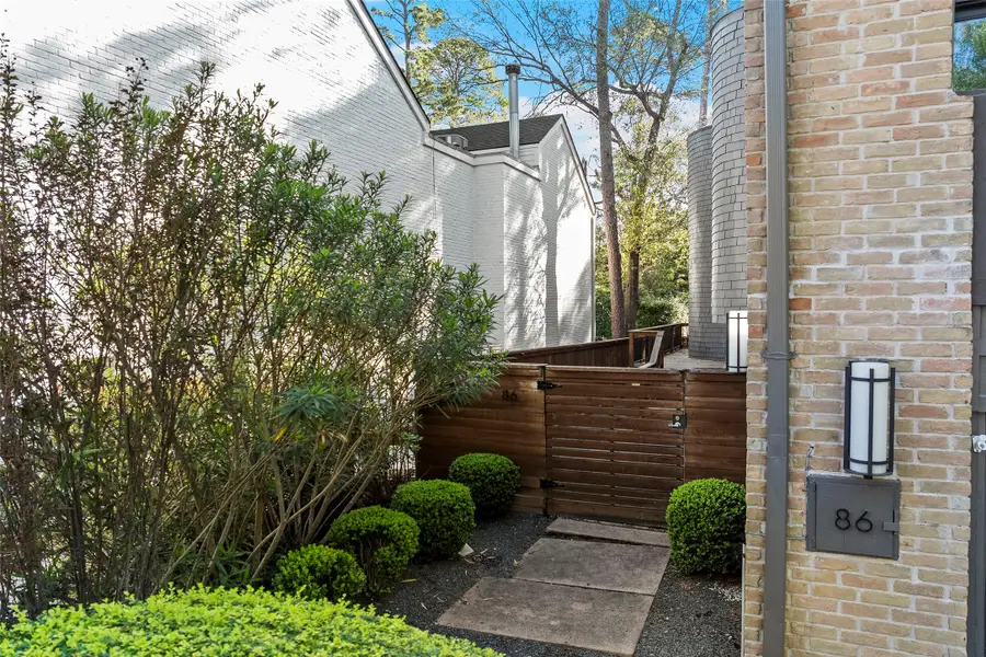 86 Sugarberry Circle, Houston, TX 77024 - #2