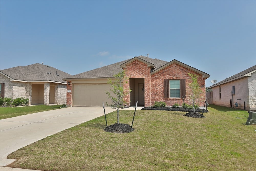 8014 Front Nine Lane, Navasota, TX 77868 - BHGRE