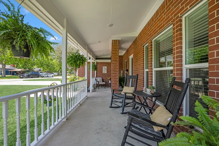 606 Walnut Street, Sweeny, TX 77480 - #3