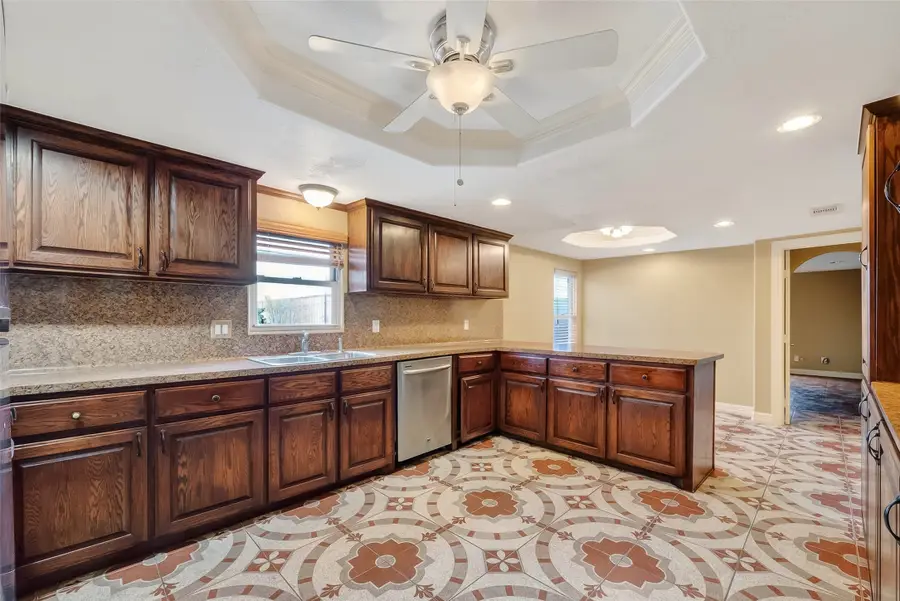 807 Ruth Street #805 807, Baytown, TX 77520 - #3