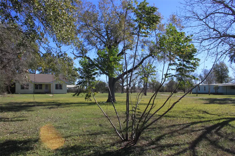 21824 Fairground Road, Hempstead, TX 77445 - Image #2