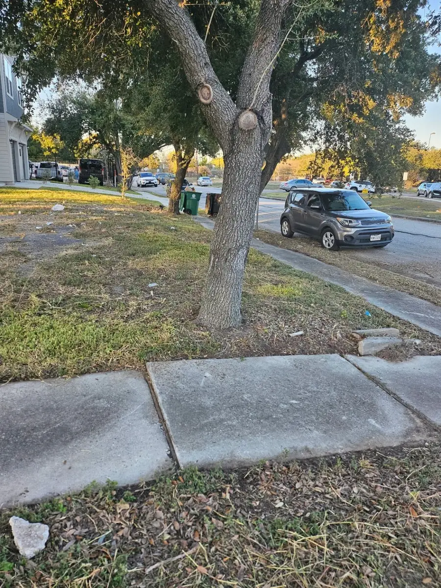 9244 Culver, Houston, TX 77051 - Image #2