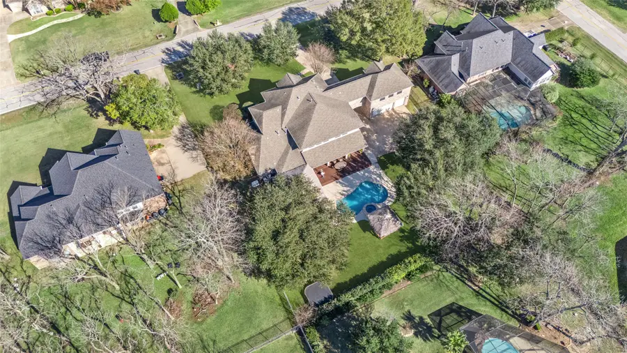 2111 N Shadow Grove Ln, Richmond, TX 77406 - Image #2