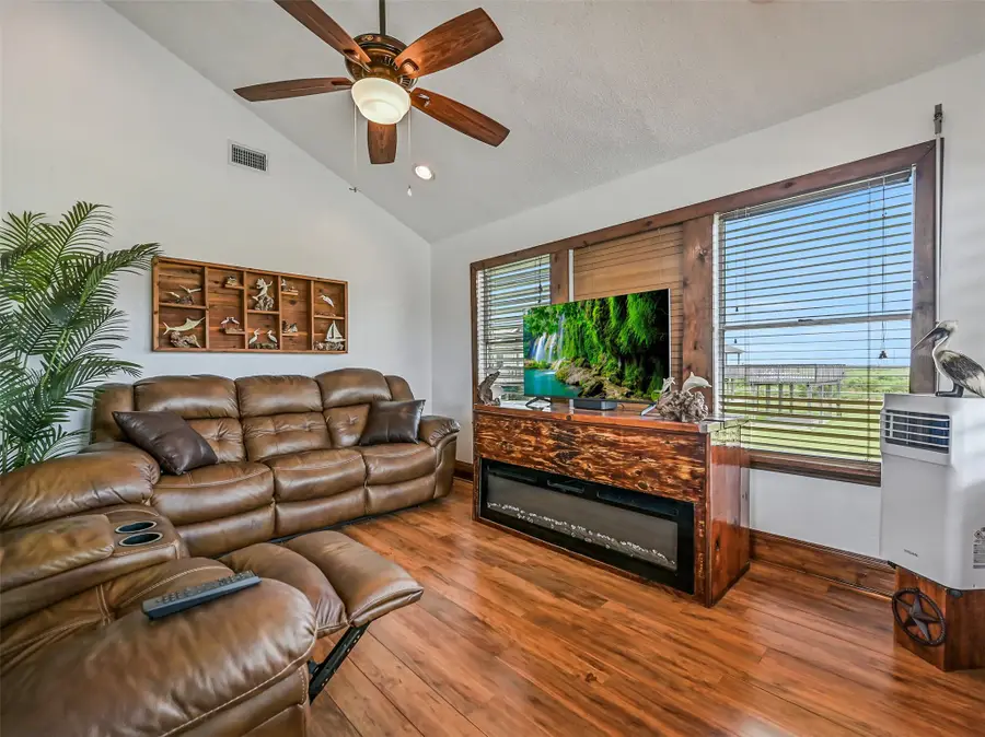 16510 Edward Teach Road, Jamaica Beach, TX 77554 - #3
