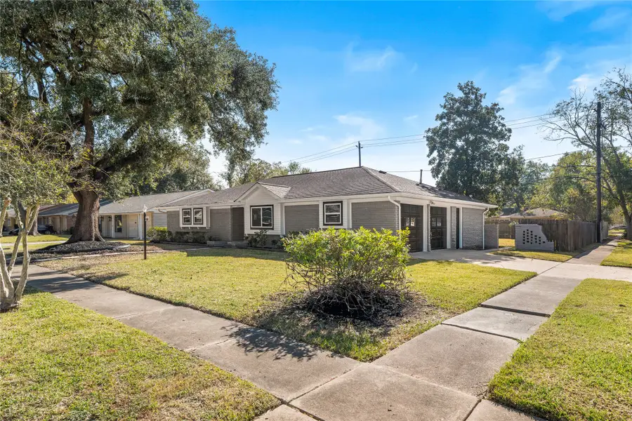 5823 Ettrick Drive, Houston, TX 77035 - Image #3