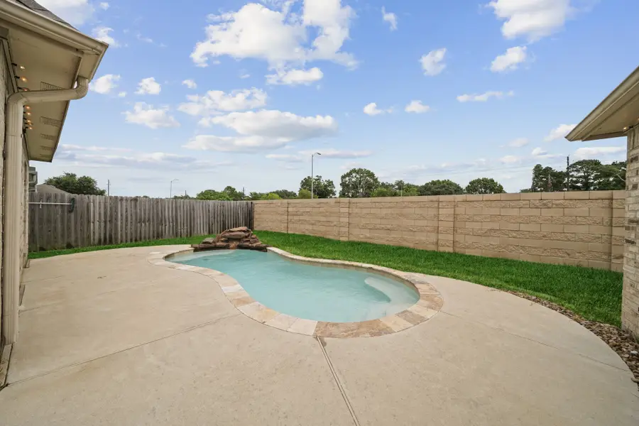 3825 Houston Lake Drive, Pearland, TX 77581 - #3