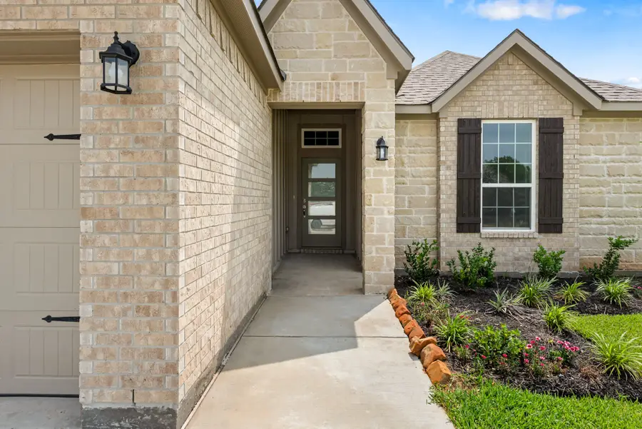 2043 Winepress Road, Brenham, TX 77833 - Image #3