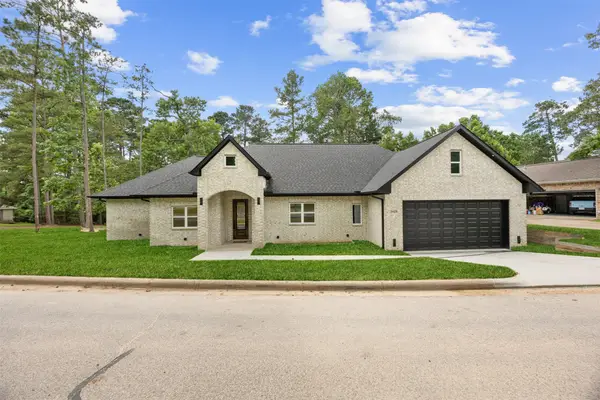 1920 Foxbriar Drive, Huntsville, TX 77340