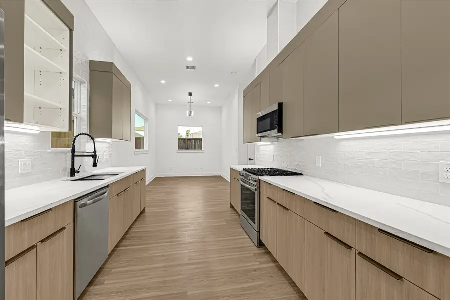 2591 Paul Quinn Street, Houston, TX 77091 - Image #3