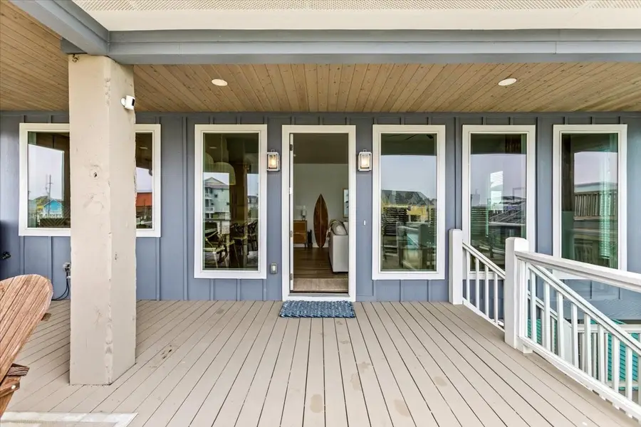 1990 Royalville Court, Crystal Beach, TX 77650 - #2