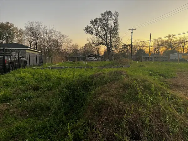 5102 Dieppe Street, Houston, TX 77033