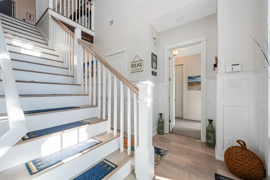 936 Long Reach Drive, Tiki Island, TX 77554 - Image #3