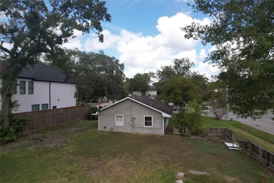 903 W 43rd Street, Houston, TX 77018 - Image #3