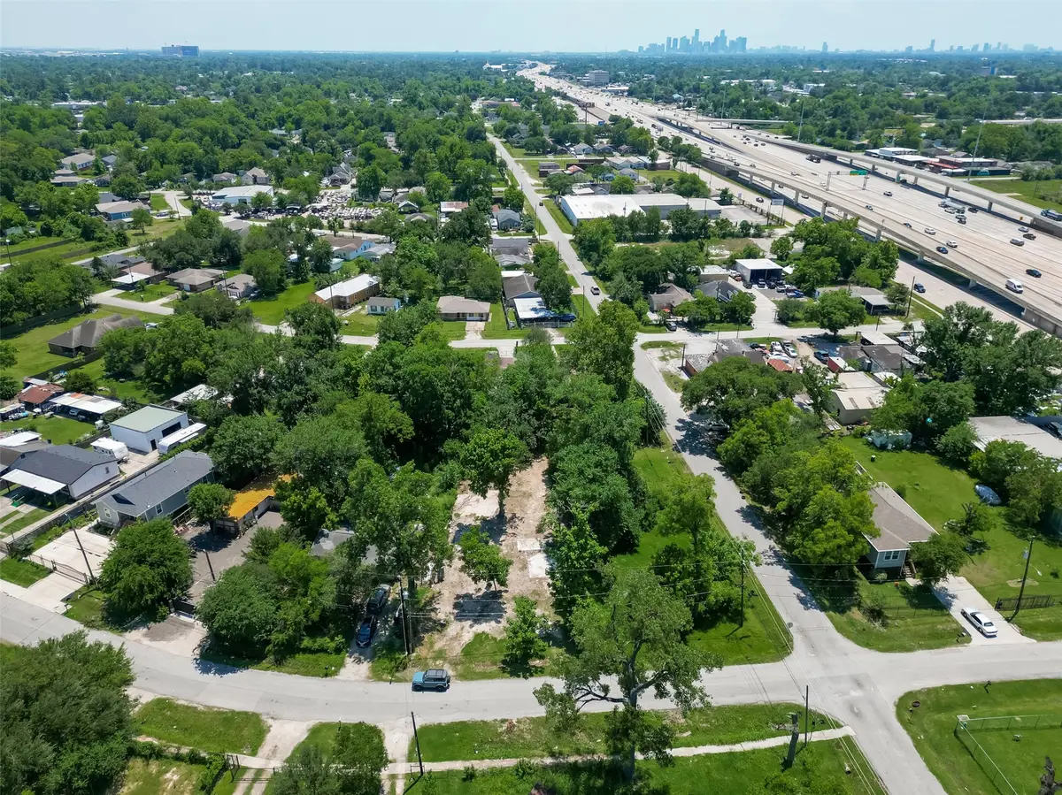 3704 Topping Street, Houston, TX 77093 - #1