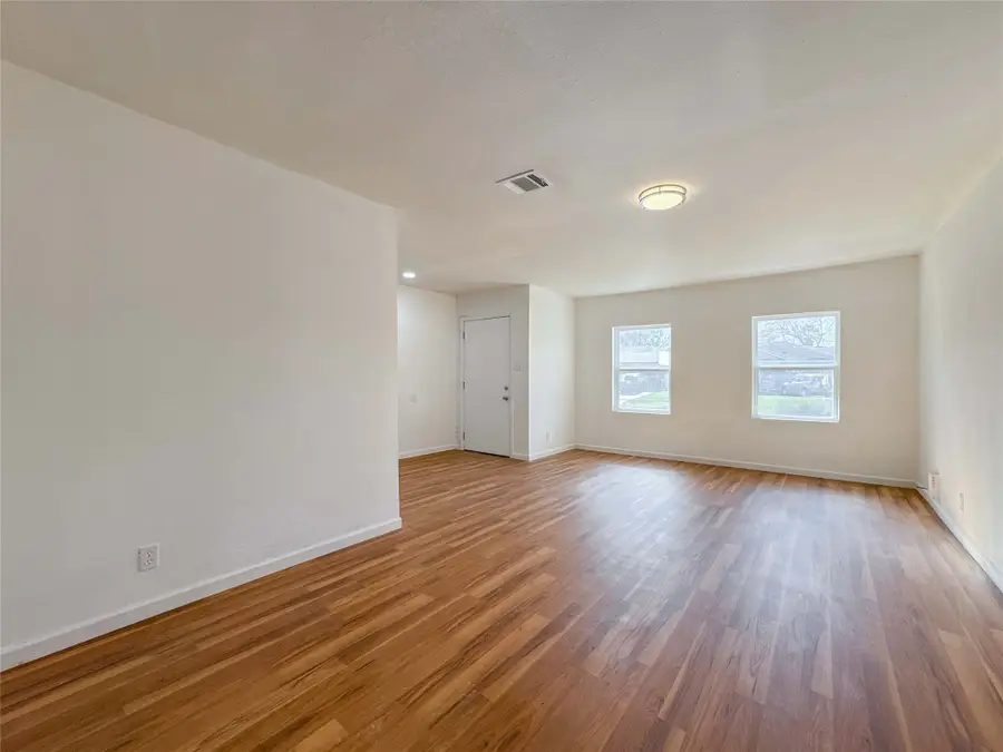 6011 Belmark Street, Houston, TX 77033 - Image #3