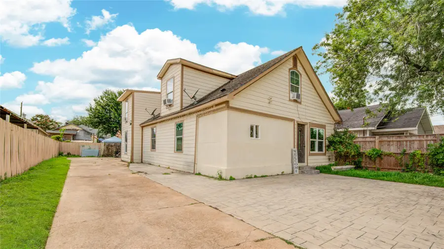 911 Wooding Street, Houston, TX 77011 - #2