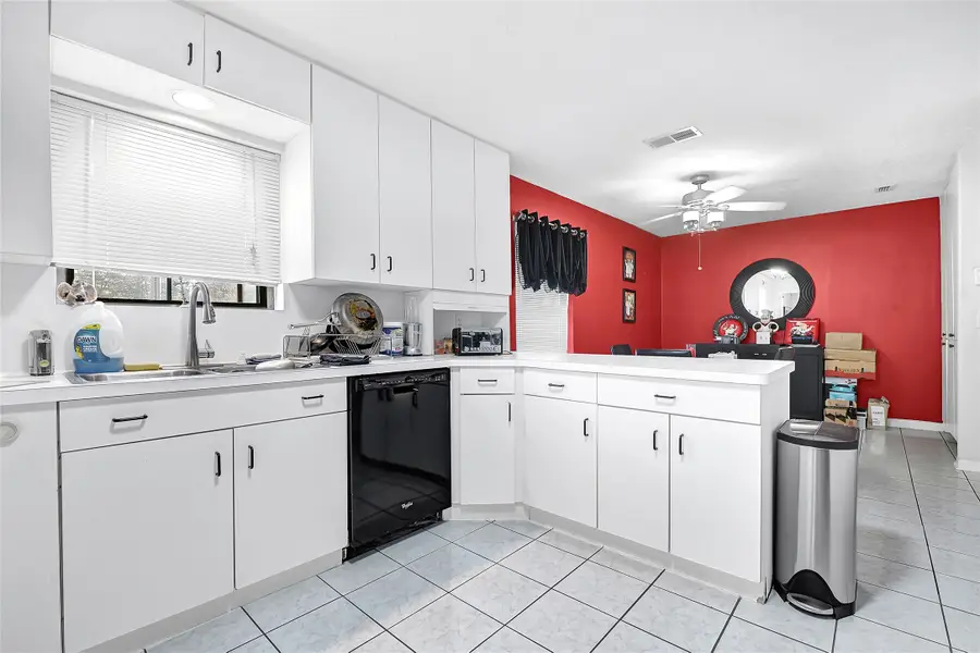 4831 Knickerbocker Street, Houston, TX 77035 - Image #3