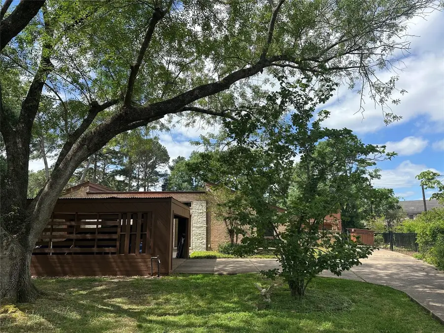 801 Holly Ridge Drive, Houston, TX 77024 - #3