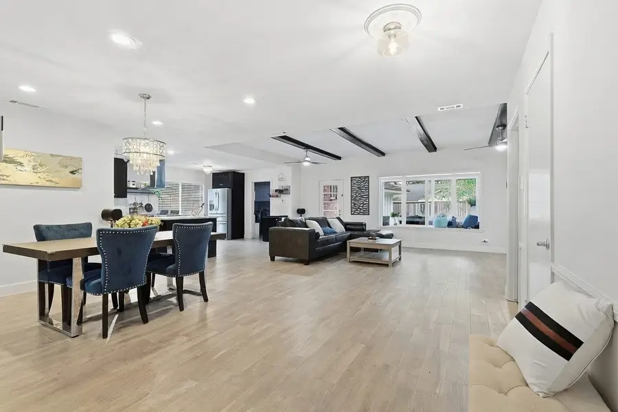 5218 Imogene Street, Houston, TX 77096 - Image #2