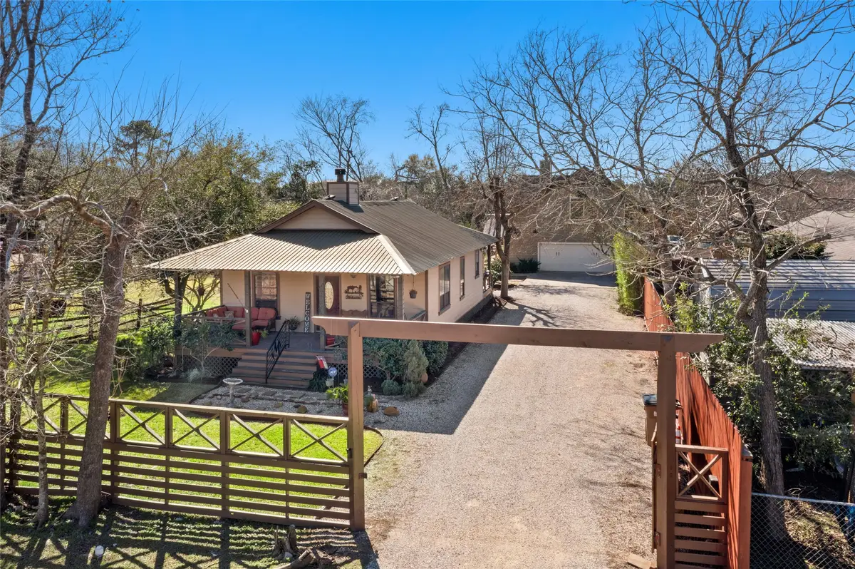 3414 Avenue C, Dickinson, TX 77539 - Image #1