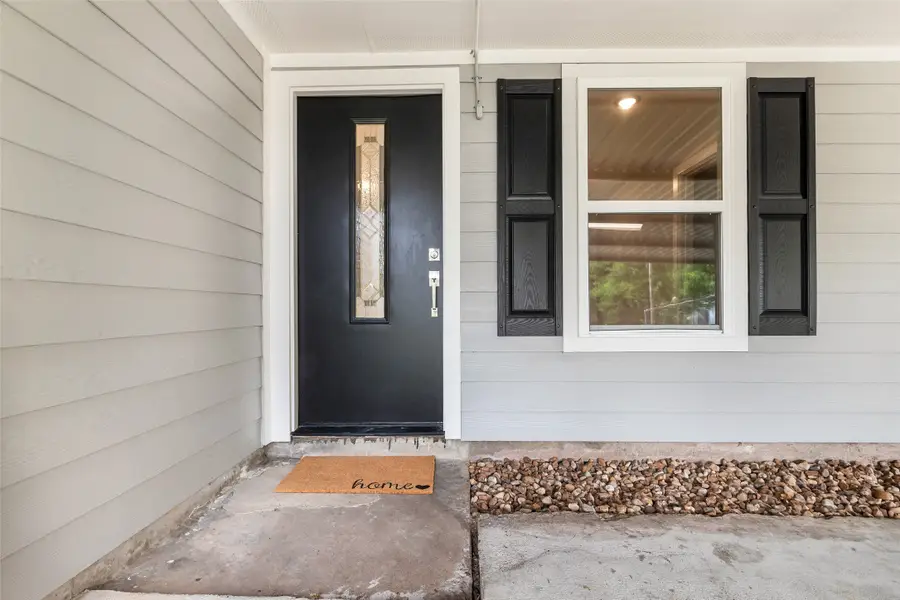 5858 Beldart Street, Houston, TX 77033 - Image #3