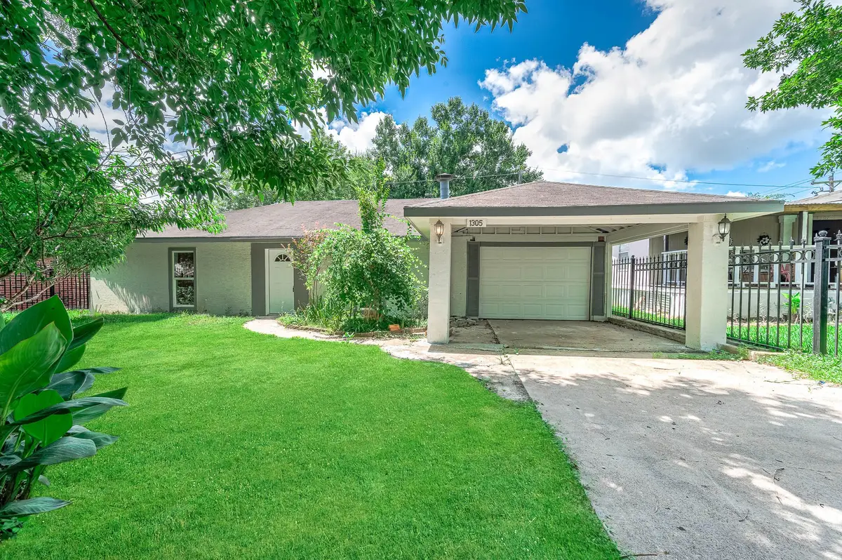 1305 Winchester Dr, Richmond, TX 77469 - #1