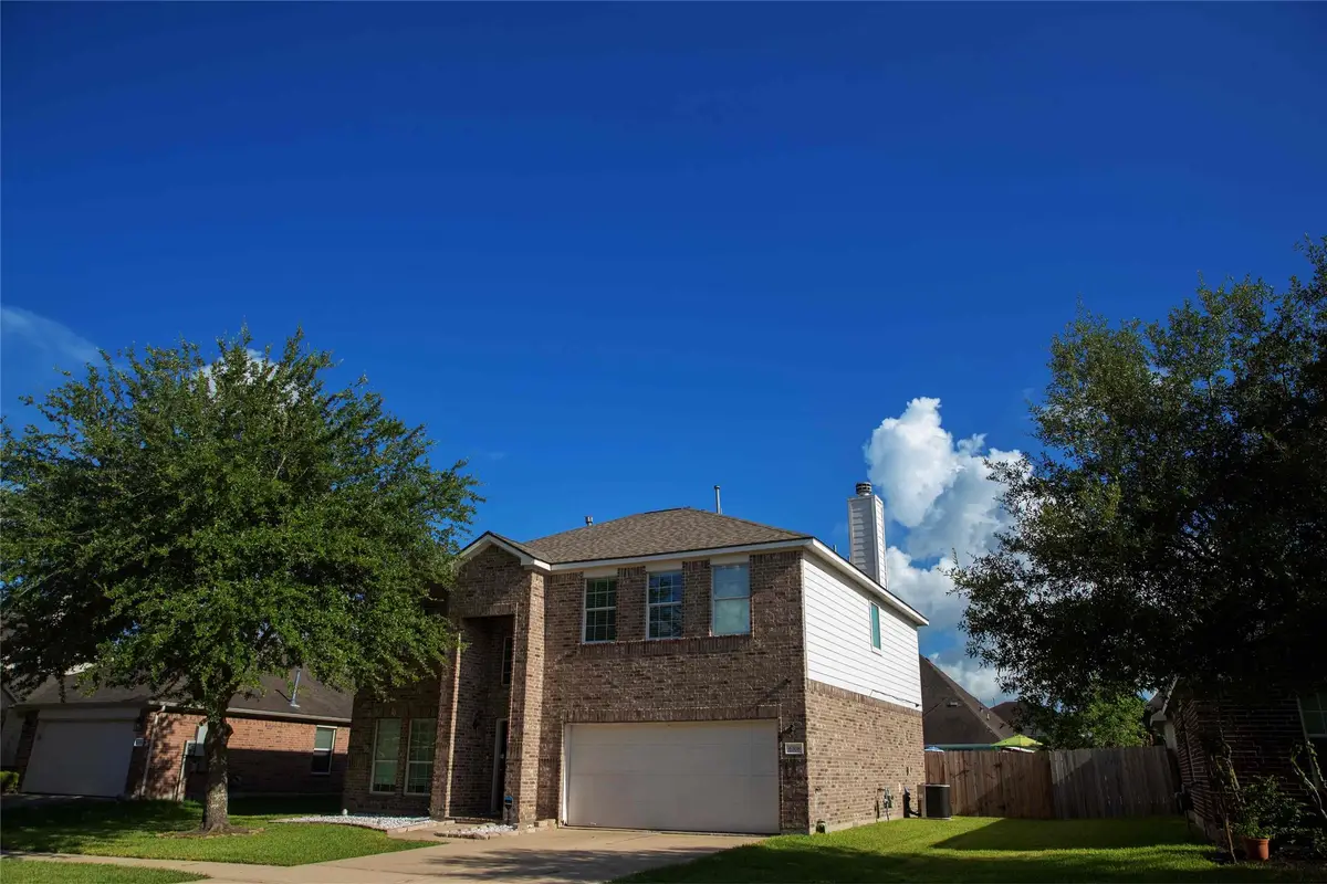 6108 Hubbell Drive, Pearland, TX 77584 - Image #1