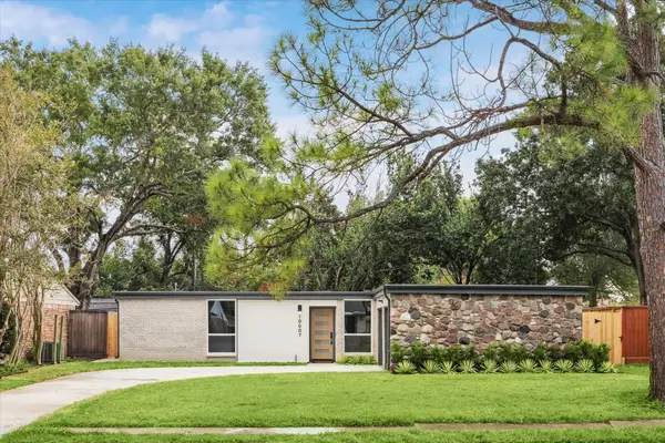 10607 Overbrook Lane, Houston, TX 77042