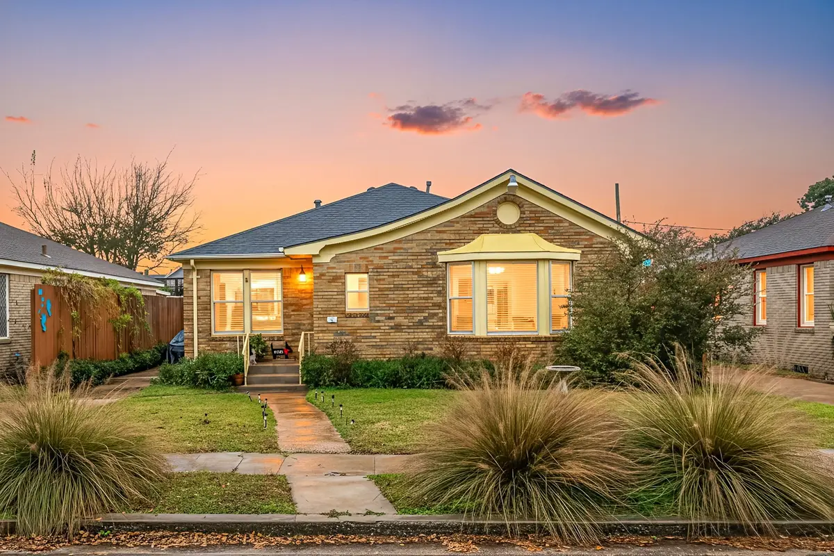 4901 Wharton Drive, Galveston, TX 77551 - Image #1